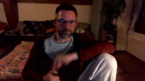 supersquirrel81 online show from 02/20/26, 06:52