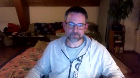 supersquirrel81 online show from 02/23/26, 06:38