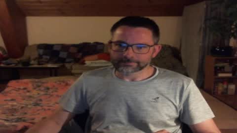 supersquirrel81 online show from 05/01/26, 10:47