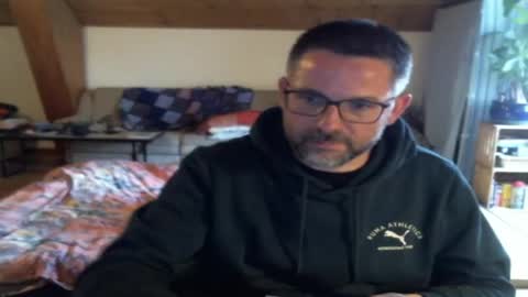 supersquirrel81 online show from 05/18/26, 03:40
