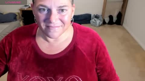 Snapshot of supervagtastic chatting on 10/10/25, 02:21 Supervagtastic online show from 10/10/25, 02:21