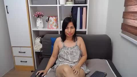 lea online show from 07/27/26, 12:28