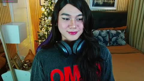 Snapshot of supreme_deity chatting on 09/21/25, 02:51 DIANNA online show from 09/21/25, 02:51