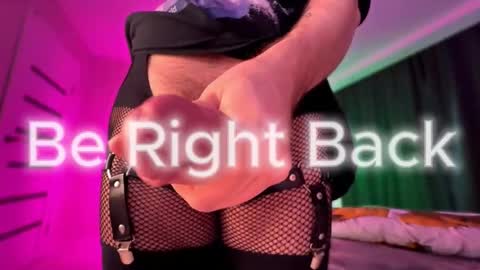 Snapshot of suprremedream chatting on 10/05/25, 03:32 Alex online show from 10/05/25, 03:32