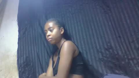 Snapshot of surbelle chatting on 01/11/26, 05:12 surbelle online show from 01/11/26, 05:12