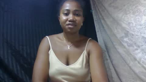 Snapshot of surbelle chatting on 01/12/26, 06:18 surbelle online show from 01/12/26, 06:18