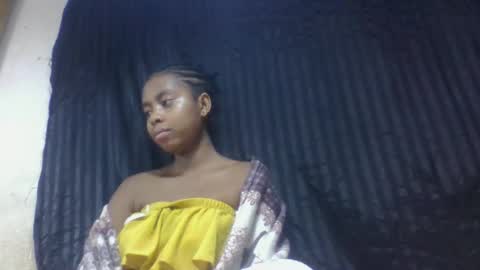 Snapshot of surbelle chatting on 01/15/26, 06:51 surbelle online show from 01/15/26, 06:51