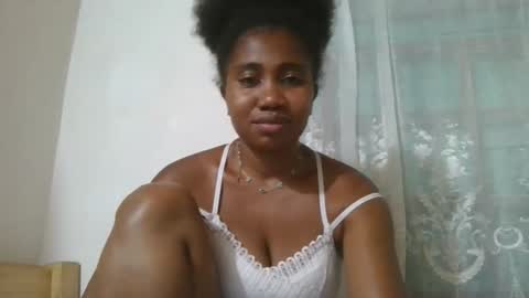 Snapshot of surbelle chatting on 02/15/26, 07:54 surbelle online show from 02/15/26, 07:54