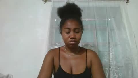 Snapshot of surbelle chatting on 02/22/26, 04:13 surbelle online show from 02/22/26, 04:13