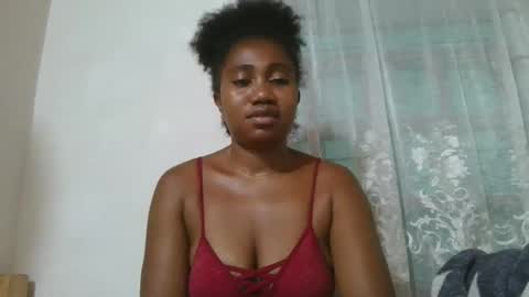 Snapshot of surbelle chatting on 03/04/26, 01:33 surbelle online show from 03/04/26, 01:33
