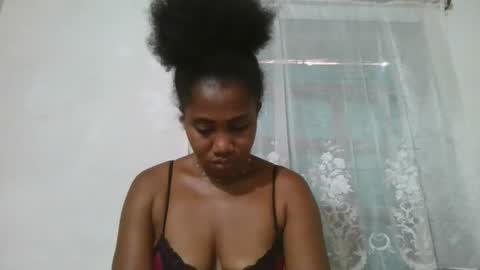 Snapshot of surbelle chatting on 03/06/26, 05:37 surbelle online show from 03/06/26, 05:37
