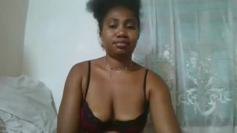 Snapshot of surbelle chatting on 03/10/26, 09:09 surbelle online show from 03/10/26, 09:09