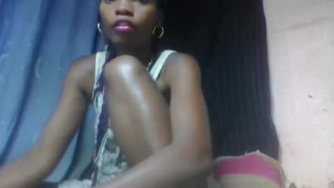 Snapshot of surbelle chatting on 04/12/26, 07:35 surbelle online show from 04/12/26, 07:35