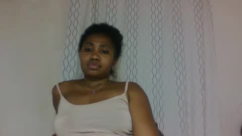 Snapshot of surbelle chatting on 04/24/26, 04:53 surbelle online show from 04/24/26, 04:53
