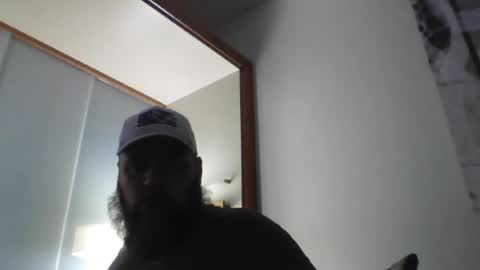 Snapshot of surfnblink73 chatting on 06/18/26, 11:25 surfnblink73 online show from 06/18/26, 11:25