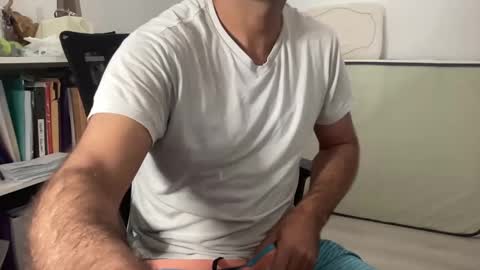 Snapshot of surftravel chatting on 02/06/25, 07:51 surftravel online show from 02/06/25, 07:51