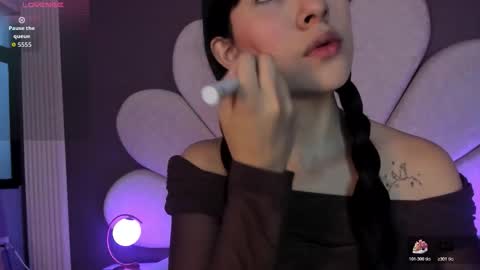 Snapshot of susa1userma_ chatting on 12/19/25, 11:17 Susann online show from 12/19/25, 11:17
