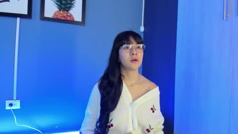 Snapshot of susa1userma_ chatting on 02/04/26, 11:27 Susann online show from 02/04/26, 11:27