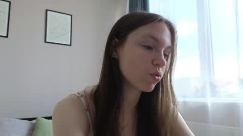 Snapshot of susainy chatting on 06/03/26, 05:21 susainy online show from 06/03/26, 05:21