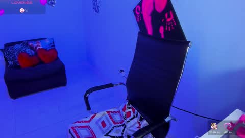 Snapshot of susan_ramires chatting on 12/18/25, 05:19 susan ramires online show from 12/18/25, 05:19