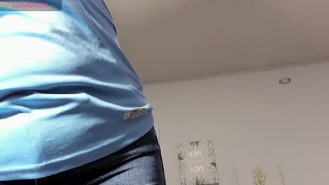 Snapshot of susan_sexymilf chatting on 10/08/25, 12:14 Susan online show from 10/08/25, 12:14