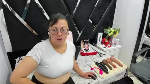 Susana Flame online show from 07/11/26, 02:58