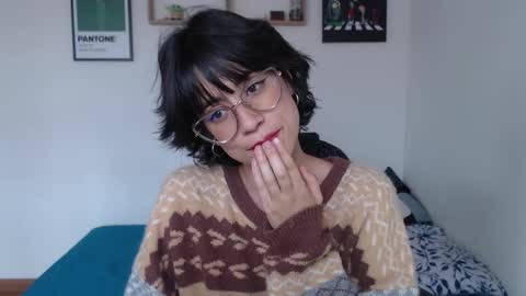 Snapshot of susana_w chatting on 01/06/25, 09:00 susana_w online show from 01/06/25, 09:00