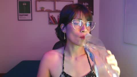 Snapshot of susana_w chatting on 01/07/25, 11:03 susana_w online show from 01/07/25, 11:03