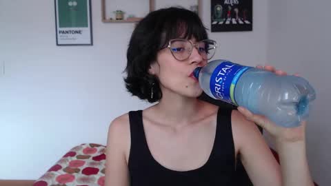 Snapshot of susana_w chatting on 02/10/25, 08:31 susana_w online show from 02/10/25, 08:31