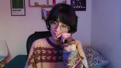 Snapshot of susana_w chatting on 02/19/25, 11:14 susana_w online show from 02/19/25, 11:14