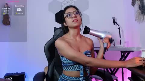 Susana hendrix    online show from 05/01/26, 06:12