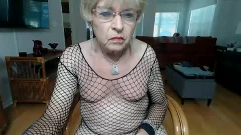 Snapshot of susanandlisa chatting on 07/02/26, 11:11 sexualsusan online show from 07/02/26, 11:11