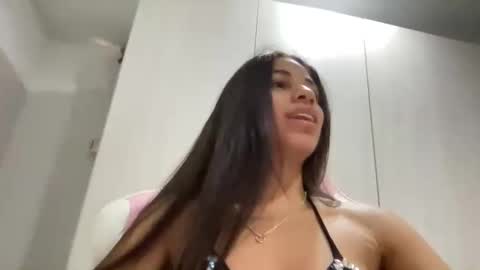 Snapshot of susandolls_ chatting on 02/14/25, 05:46 susan online show from 02/14/25, 05:46