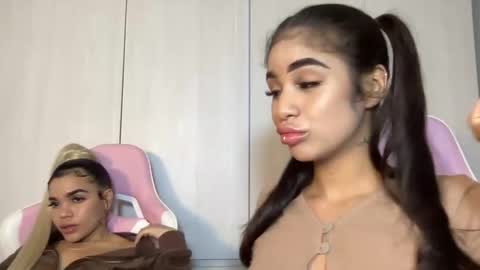 Snapshot of susandolls_ chatting on 02/18/25, 06:59 susan online show from 02/18/25, 06:59