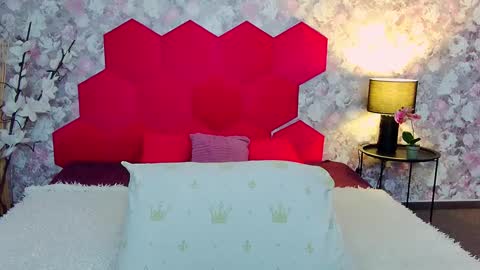 Susane Nori online show from 10/02/25, 04:52