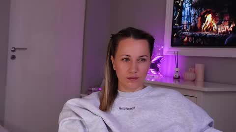 SusanJewel online show from 11/10/25, 08:02