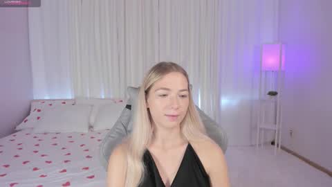 Snapshot of susanmimi chatting on 09/27/25, 03:44 Susan online show from 09/27/25, 03:44