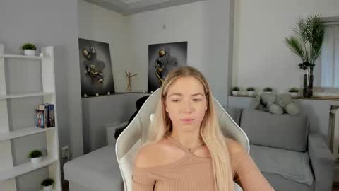 Snapshot of susanmimi chatting on 09/28/25, 02:39 Susan online show from 09/28/25, 02:39