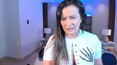 Susan  Everyday From 0530 to 1430 Col Time online show from 10/30/25, 10:49