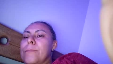 Susan online show from 01/09/25, 04:19