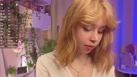 Snapshot of susanneguitian chatting on 11/23/25, 07:13 Hot exclusive photos 10 for joining to my fanclub online show from 11/23/25, 07:13