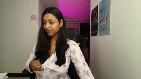 Susan Rhodes online show from 10/01/25, 09:04