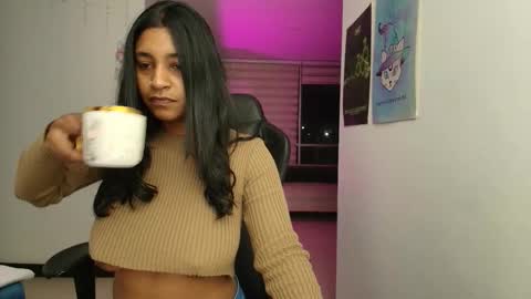 Snapshot of susanrhodes_ chatting on 10/03/25, 09:28 Susan Rhodes online show from 10/03/25, 09:28