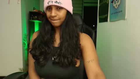 Snapshot of susanrhodes_ chatting on 11/17/25, 02:39 Susan Rhodes online show from 11/17/25, 02:39