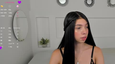 Susana online show from 12/17/24, 03:17