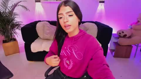 susi_doll1 online show from 07/28/26, 07:04
