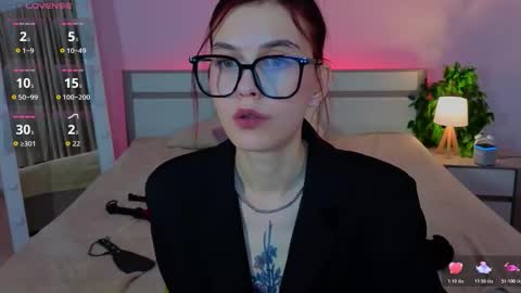 Susie online show from 11/10/25, 09:41