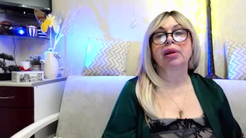 Snapshot of susiexnoreen chatting on 03/10/26, 02:16 SusiexNoreen online show from 03/10/26, 02:16