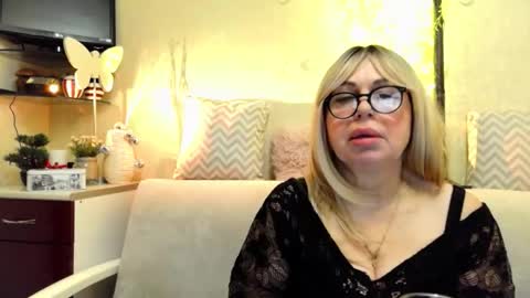 Snapshot of susiexnoreen chatting on 03/18/26, 01:31 SusiexNoreen online show from 03/18/26, 01:31