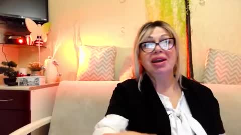 Snapshot of susiexnoreen chatting on 04/09/26, 01:49 SusiexNoreen online show from 04/09/26, 01:49